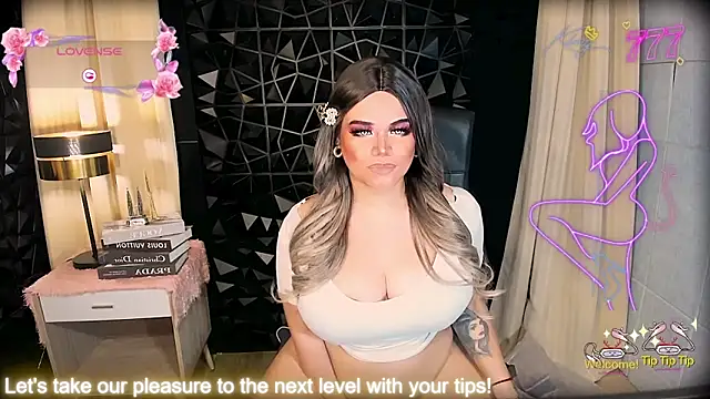 xHugeHarleySelfsuckerx online show from April 7, 2026, 9:49 pm