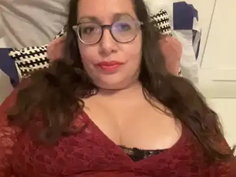 RosaFreya online show from September 23, 2025, 6:59 pm