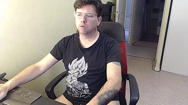 blueandwhite1 online show from February 14, 2026, 9:31 am