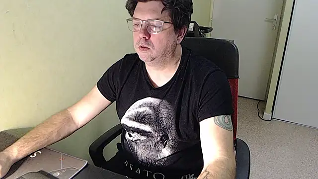 blueandwhite1 online show from January 8, 2026, 5:30 pm