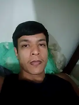 Snapshot of WillRodriguesf10 chatting on November 7, 2025, 10:46 pm WillRodriguesf10 online show from November 7, 2025, 10:46 pm