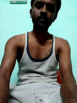 ShinuRoy online show from November 20, 2025, 2:07 pm