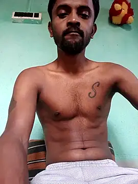 Snapshot of ShinuRoy chatting on October 15, 2025, 1:04 am ShinuRoy online show from October 15, 2025, 1:04 am