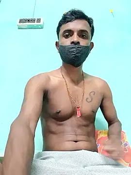 Snapshot of ShinuRoy chatting on September 28, 2025, 11:23 pm ShinuRoy online show from September 28, 2025, 11:23 pm