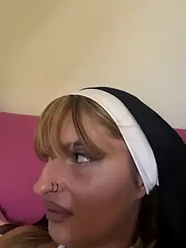 Sexy Bulgarian woman online show from October 29, 2025, 10:47 am