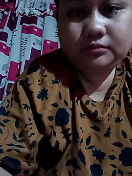 Snapshot of Weng_31 chatting on December 18, 2025, 9:47 am Weng 31 online show from December 18, 2025, 9:47 am