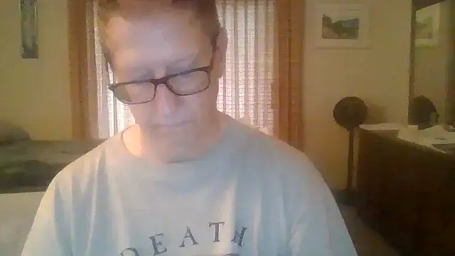 camminmichaellll online show from September 18, 2025, 11:52 pm