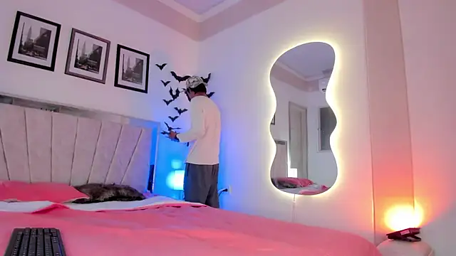 Snapshot of FuckingYoungs chatting on November 3, 2025, 2:50 am FuckingYoungs online show from November 3, 2025, 2:50 am