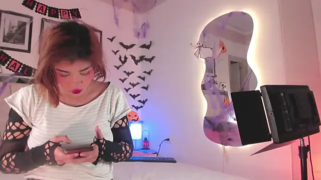 Snapshot of FuckingYoungs chatting on October 25, 2025, 2:11 am FuckingYoungs online show from October 25, 2025, 2:11 am