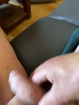 justeadeux online show from April 21, 2026, 8:10 am