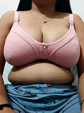 Snapshot of priya_hot_69 chatting on December 15, 2025, 5:30 pm priya hot 69 online show from December 15, 2025, 5:30 pm