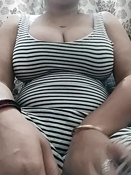 Snapshot of priya_hot_69 chatting on September 13, 2025, 12:27 pm priya hot 69 online show from September 13, 2025, 12:27 pm