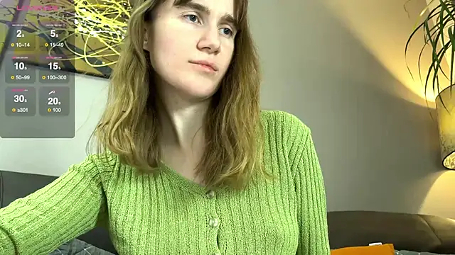 velina   online show from November 24, 2025, 4:56 am