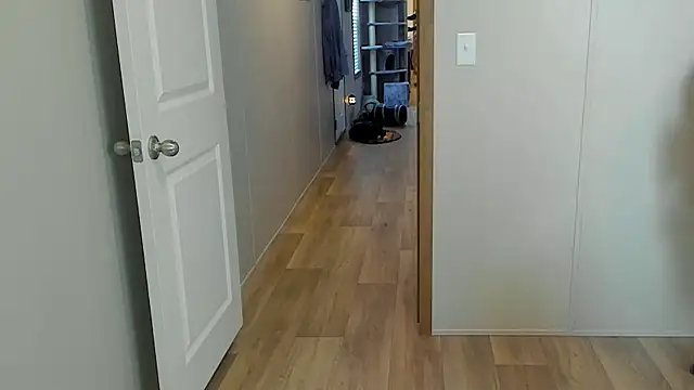 Allie Kat online show from October 31, 2025, 5:20 pm