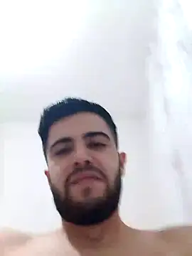 Snapshot of Ozi1910 chatting on September 15, 2025, 11:05 pm Ozi1910 online show from September 15, 2025, 11:05 pm