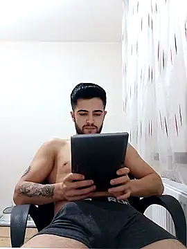 Snapshot of Ozi1910 chatting on September 14, 2025, 6:30 pm Ozi1910 online show from September 14, 2025, 6:30 pm