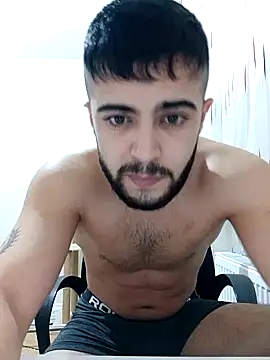 Snapshot of Ozi1910 chatting on September 27, 2025, 6:03 pm Ozi1910 online show from September 27, 2025, 6:03 pm