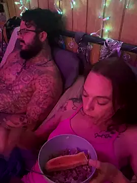 Snapshot of Kacinichole chatting on October 2, 2025, 6:28 am Kacinichole online show from October 2, 2025, 6:28 am