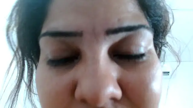 Snapshot of 69smallstar chatting on November 24, 2025, 6:19 pm 69smallstar online show from November 24, 2025, 6:19 pm