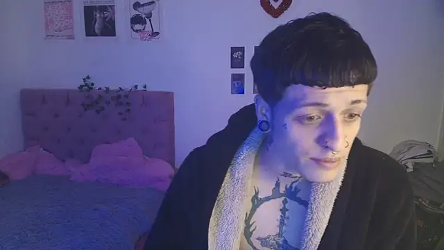 Snapshot of 2cyboy_ chatting on September 28, 2025, 10:28 pm 2cyboy online show from September 28, 2025, 10:28 pm