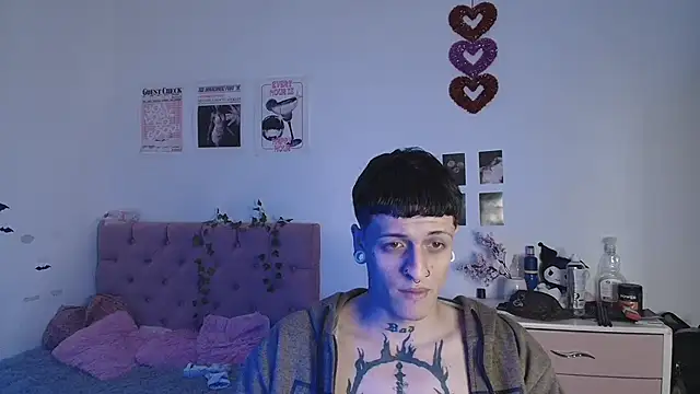 Snapshot of 2cyboy_ chatting on September 11, 2025, 10:32 pm 2cyboy online show from September 11, 2025, 10:32 pm