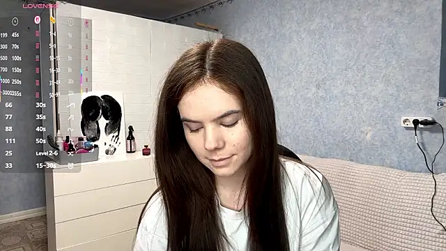 Snapshot of Lia_rise chatting on February 17, 2026, 5:21 pm Lia rise online show from February 17, 2026, 5:21 pm