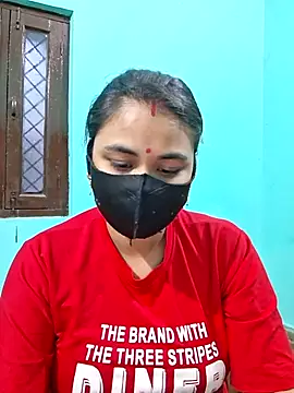 Snapshot of DivyaBhabhi69@xh chatting on June 1, 2026, 1:44 pm DivyaBhabhi69xh online show from June 1, 2026, 1:44 pm