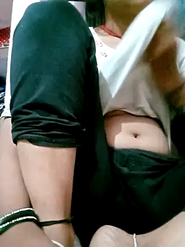 Hot tin74 online show from November 14, 2025, 5:16 pm