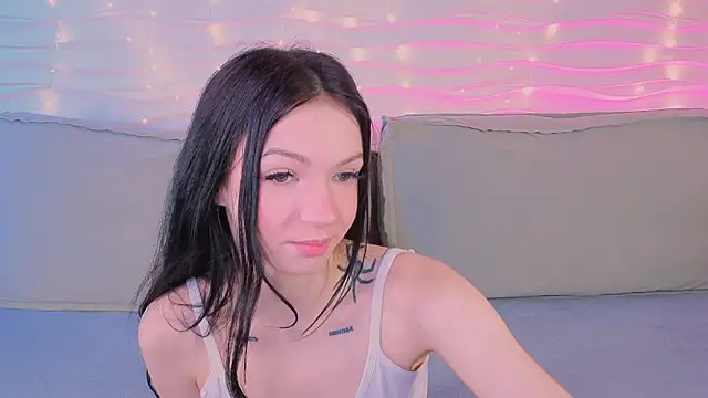 Snapshot of Loona_Eclipse chatting on January 31, 2026, 8:29 pm Loona Eclipse online show from January 31, 2026, 8:29 pm