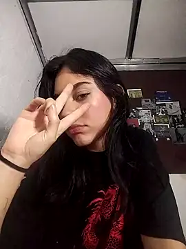 Snapshot of emmii_cute chatting on October 15, 2025, 11:24 pm emmii cute online show from October 15, 2025, 11:24 pm
