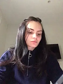 prettylittlefooxy online show from November 13, 2025, 12:09 pm