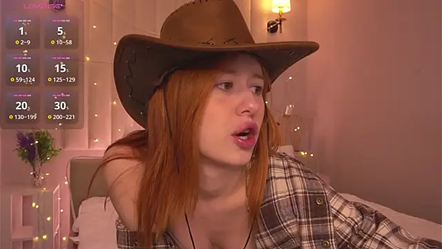 Snapshot of Lisafoxy_ chatting on November 21, 2025, 1:15 am Lisafoxy online show from November 21, 2025, 1:15 am