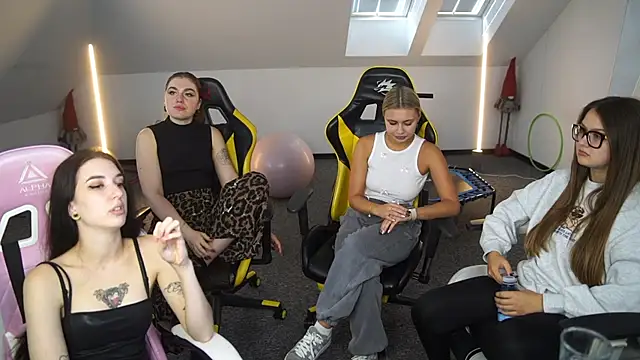 Snapshot of _Lili_054 chatting on September 24, 2025, 10:22 am  Lili 054 online show from September 24, 2025, 10:22 am