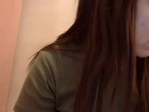 Lovelyclaya online show from February 5, 2026, 1:18 pm