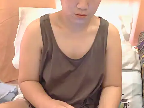 Lovelyclaya online show from April 1, 2026, 2:13 am