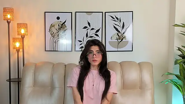 Snapshot of Violeta_Foxz chatting on September 25, 2025, 7:20 pm Violeta Foxz online show from September 25, 2025, 7:20 pm