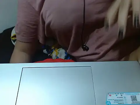 Snapshot of Nataliya_Singh chatting on May 1, 2026, 12:48 am Nataliya Singh online show from May 1, 2026, 12:48 am