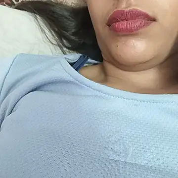 Snapshot of DesiSimran09 chatting on October 31, 2025, 5:20 pm DesiSimran09 online show from October 31, 2025, 5:20 pm