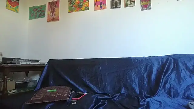 marixaballi online show from October 26, 2025, 5:57 pm