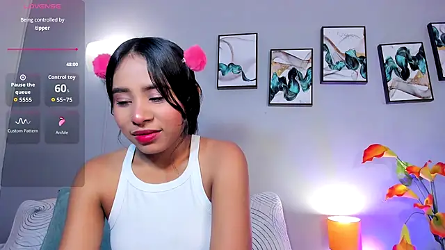 SophieW1 online show from December 18, 2025, 12:20 pm