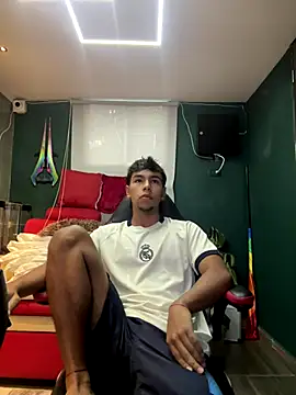 Snapshot of CHR58_ chatting on September 30, 2025, 12:44 pm CHR58 online show from September 30, 2025, 12:44 pm