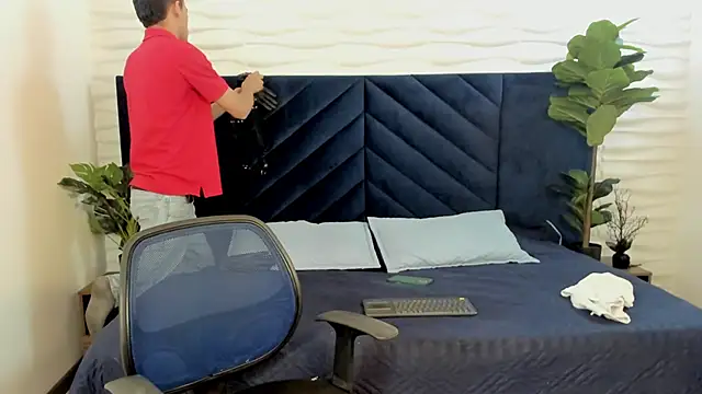 MrJustin  online show from October 30, 2025, 9:01 pm