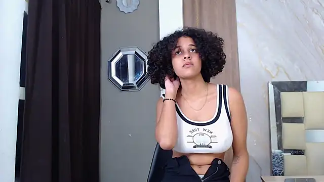 Snapshot of miss_leidy_ chatting on April 9, 2026, 6:19 am miss leidy online show from April 9, 2026, 6:19 am