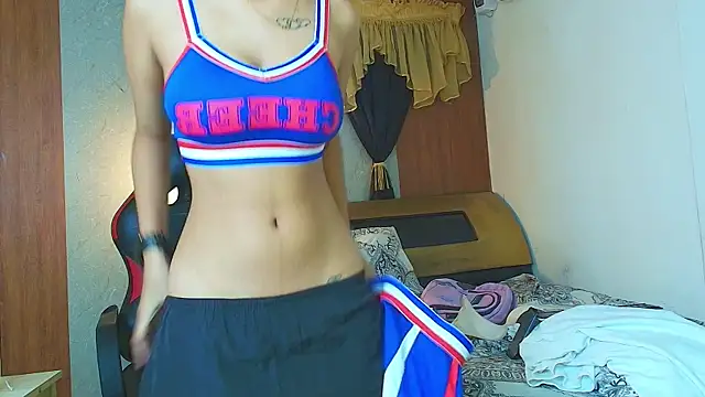 miss leidy  online show from June 25, 2026, 3:15 am