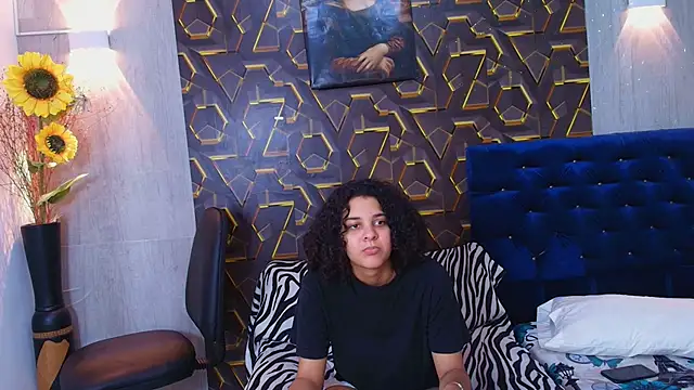 miss leidy  online show from June 27, 2026, 3:12 am
