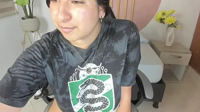 Snapshot of alice_coopperx chatting on September 24, 2025, 7:31 pm alice coopperx online show from September 24, 2025, 7:31 pm