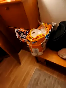 Mlody991112 online show from November 3, 2025, 6:22 pm