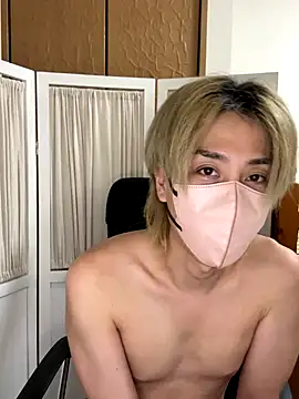 Snapshot of TEN-kun chatting on December 16, 2025, 1:37 pm TEN-kun online show from December 16, 2025, 1:37 pm