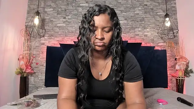 Emily Brown18 online show from May 2, 2026, 4:18 am