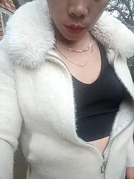 Phuong xxx online show from February 7, 2026, 12:40 am